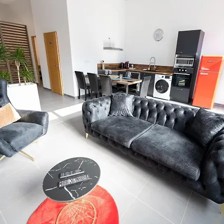 Loft La Mine D'Or - Parking Gratuit Et Prive - Wifi - Tout Equipe - Machine A Laver Exterior photo