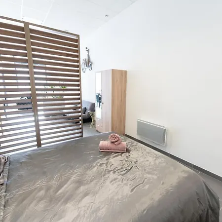 Loft La Mine D'Or - Parking Gratuit Et Prive - Wifi - Tout Equipe - Machine A Laver Exterior photo